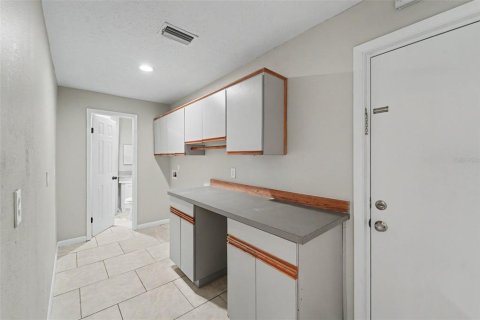 House in Odessa, Florida 3 bedrooms, 212.65 sq.m. № 2396697 - photo 23