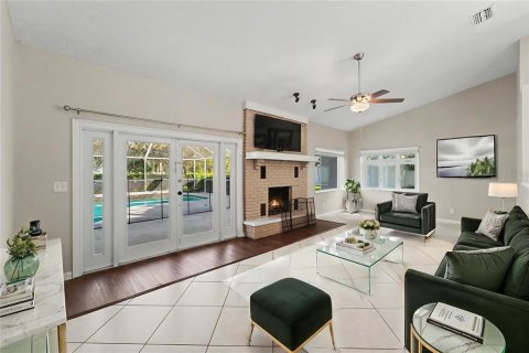 House in Odessa, Florida 3 bedrooms, 212.65 sq.m. № 2396697 - photo 9