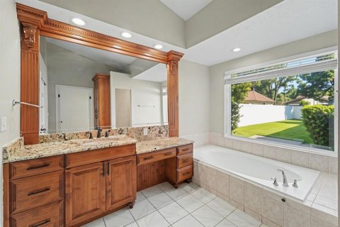 House in Odessa, Florida 3 bedrooms, 212.65 sq.m. № 2396697 - photo 21