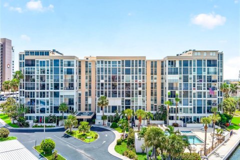 Condo in South Pasadena, Florida, 2 bedrooms № 2209478