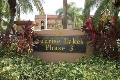 Condo in Sunrise, Florida, 1 bedroom  № 1962500 - photo 15