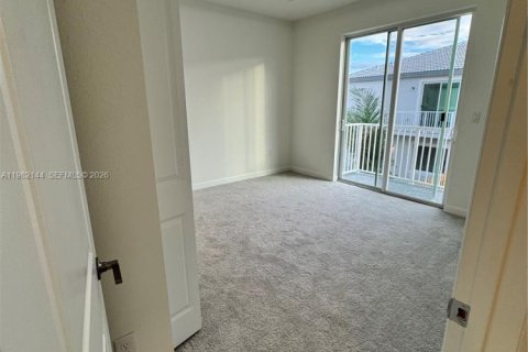 Townhouse in Homestead, Florida 3 bedrooms, 162.21 sq.m. № 2043319 - photo 23