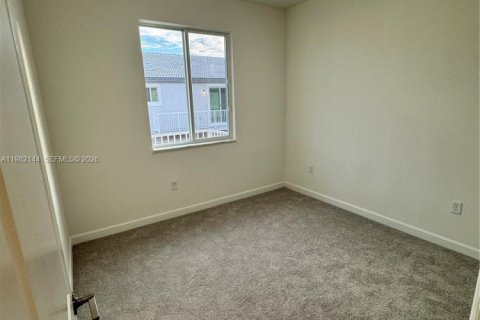 Townhouse in Homestead, Florida 3 bedrooms, 162.21 sq.m. № 2043319 - photo 22