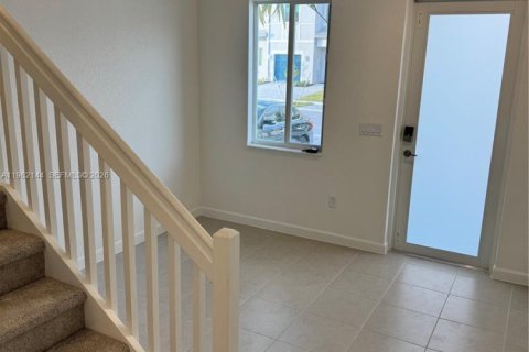 Townhouse in Homestead, Florida 3 bedrooms, 162.21 sq.m. № 2043319 - photo 5