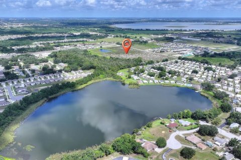 Terreno en Dundee, Florida № 2215170