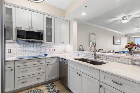 Condo in Palm Coast, Florida, 2 bedrooms  № 2379003 - photo 15