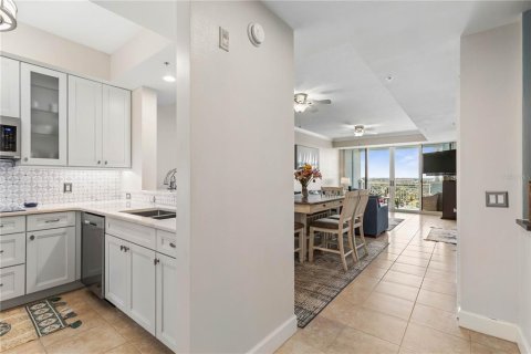 Condo in Palm Coast, Florida, 2 bedrooms  № 2379003 - photo 5