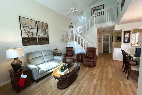 Купить виллу или дом в Дания-Бич, Флорида 3 спальни, 121.61м2, № 1990242 - фото 22