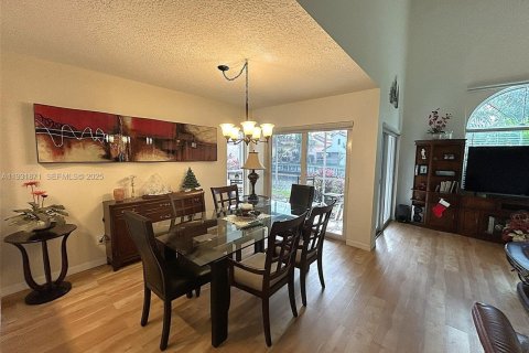 Купить виллу или дом в Дания-Бич, Флорида 3 спальни, 121.61м2, № 1990242 - фото 15