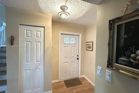 Купить виллу или дом в Дания-Бич, Флорида 3 спальни, 121.61м2, № 1990242 - фото 7