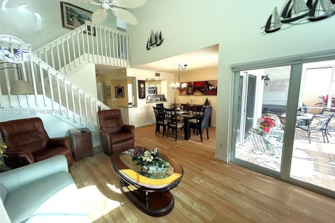 Купить виллу или дом в Дания-Бич, Флорида 3 спальни, 121.61м2, № 1990242 - фото 23