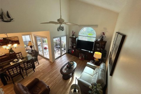 Купить виллу или дом в Дания-Бич, Флорида 3 спальни, 121.61м2, № 1990242 - фото 19