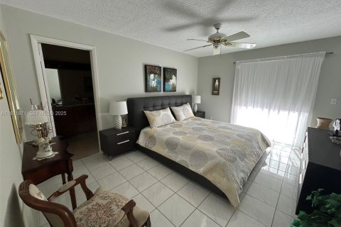 Купить виллу или дом в Дания-Бич, Флорида 3 спальни, 121.61м2, № 1990242 - фото 28