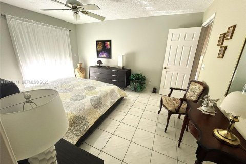 Купить виллу или дом в Дания-Бич, Флорида 3 спальни, 121.61м2, № 1990242 - фото 30