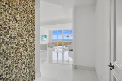 Copropriété à vendre à Miami, Floride: 2 chambres, 158.77 m2 № 2049205 - photo 26