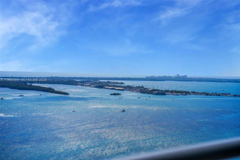 Copropriété à vendre à Miami, Floride: 2 chambres, 158.77 m2 № 2049205 - photo 23