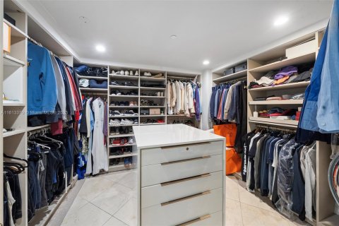 Condo in Miami, Florida, 2 bedrooms  № 2076777 - photo 19