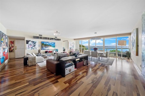Condo in Miami, Florida, 2 bedrooms  № 2076777 - photo 6