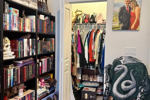 Купить таунхаус в Майами, Флорида 4 спальни, 169.08м2, № 1998382 - фото 20