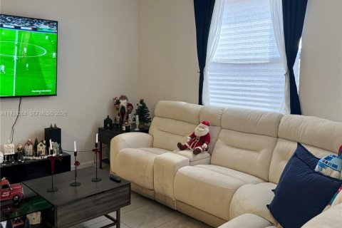 Купить таунхаус в Майами, Флорида 4 спальни, 169.08м2, № 1998382 - фото 5