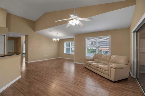 Condo in Palmetto, Florida, 2 bedrooms  № 1555945 - photo 10