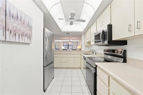Copropriété à vendre à Sarasota, Floride: 2 chambres, 126.07 m2 № 2372902 - photo 27