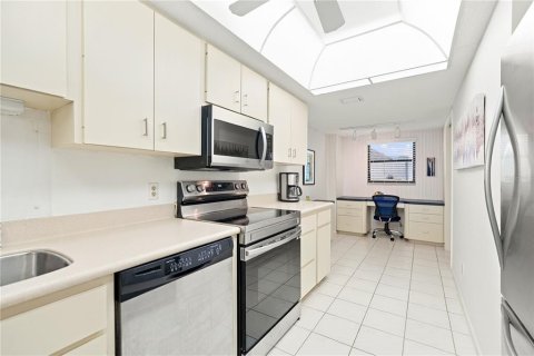 Copropriété à vendre à Sarasota, Floride: 2 chambres, 126.07 m2 № 2372902 - photo 26