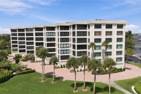 Copropriété à vendre à Sarasota, Floride: 2 chambres, 126.07 m2 № 2372902 - photo 2