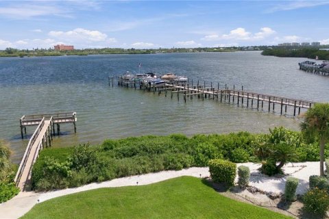 Copropriété à vendre à Sarasota, Floride: 2 chambres, 126.07 m2 № 2372902 - photo 17