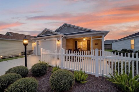 House in The Villages, Florida 2 bedrooms, 110 sq.m. № 2306370