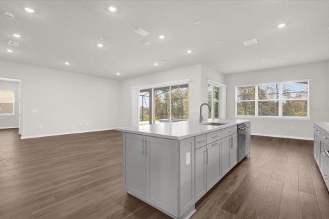 Casa en alquiler en Orlando, Florida, 5 dormitorios, 431.72 m2 № 1545591 - foto 14