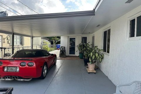 Immobilier commercial à vendre à Miami, Floride: 231.05 m2 № 2005236 - photo 3