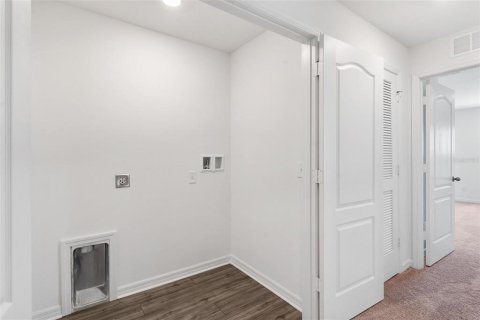 Купить таунхаус в Денди, Флорида 7 комнат, 160.81м2, № 1609234 - фото 27