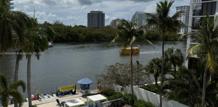 Hotel en Fort Lauderdale, Florida 1 dormitorio, 50.91 m2 № 1882634