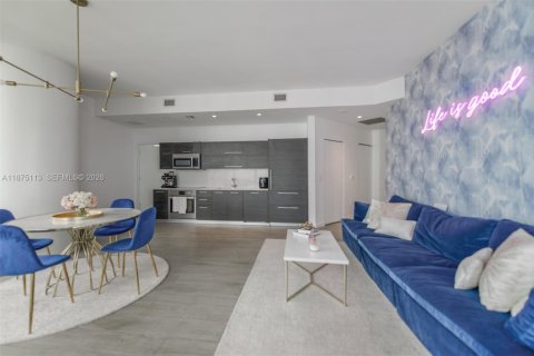 Condominio en venta en Miami, Florida, 3 dormitorios, 115.01 m2 № 2186242 - foto 6