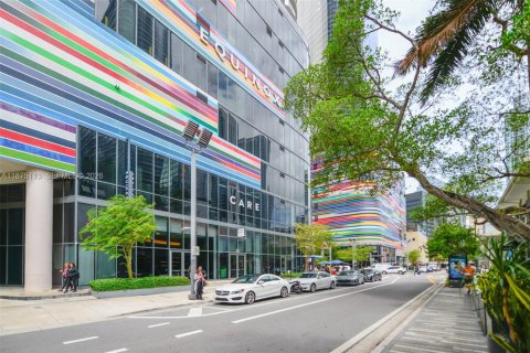 Condominio en venta en Miami, Florida, 3 dormitorios, 115.01 m2 № 2186242 - foto 26