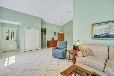 House in Palm Coast, Florida 2 bedrooms, 118.64 sq.m. № 1125147 - photo 8