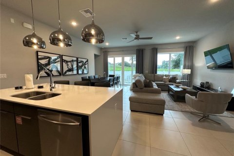 Condo in Kissimmee, Florida, 4 bedrooms  № 1388641 - photo 7