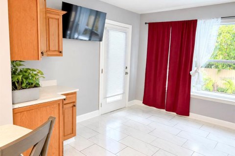 Villa ou maison à vendre à Tallahassee, Floride: 3 chambres, 149.76 m2 № 2413625 - photo 4