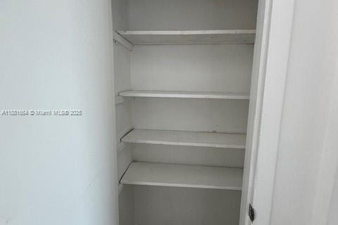 Снять в аренду виллу или дом в Майами, Флорида 2 спальни, 140.47м2, № 1938838 - фото 11