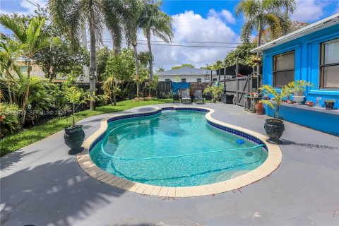 House in Hollywood, Florida 3 bedrooms, 160.44 sq.m. № 2077848 - photo 30