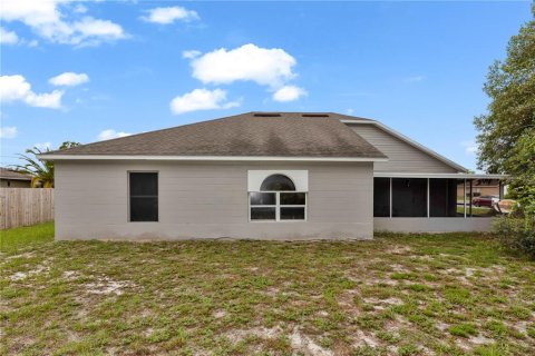 Villa ou maison à vendre à Deltona, Floride: 3 chambres, 163.51 m2 № 2287812 - photo 30