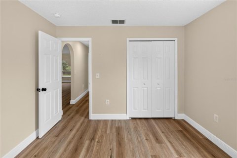 Villa ou maison à vendre à Deltona, Floride: 3 chambres, 163.51 m2 № 2287812 - photo 21
