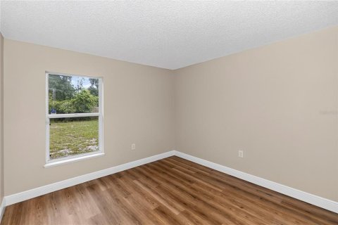 Villa ou maison à vendre à Deltona, Floride: 3 chambres, 163.51 m2 № 2287812 - photo 20
