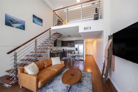 Condominio en venta en Miami, Florida, 1 dormitorio, 88.44 m2 № 1811598 - foto 5