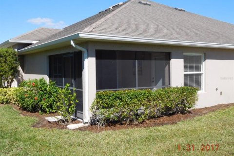 Appartement à louer à North Port, Floride: 2 chambres, 137.22 m2 № 2096005 - photo 2