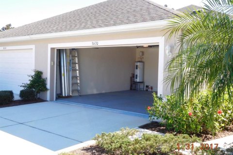 Appartement à louer à North Port, Floride: 2 chambres, 137.22 m2 № 2096005 - photo 3