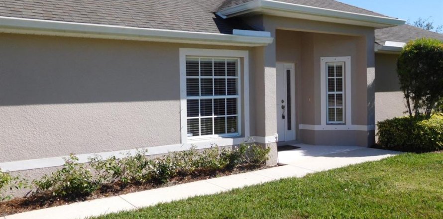 Appartement à North Port, Floride 2 chambres, 137.22 m2 № 2096005