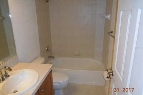 Appartement à louer à North Port, Floride: 2 chambres, 137.22 m2 № 2096005 - photo 15