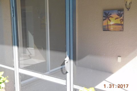 Appartement à louer à North Port, Floride: 2 chambres, 137.22 m2 № 2096005 - photo 4